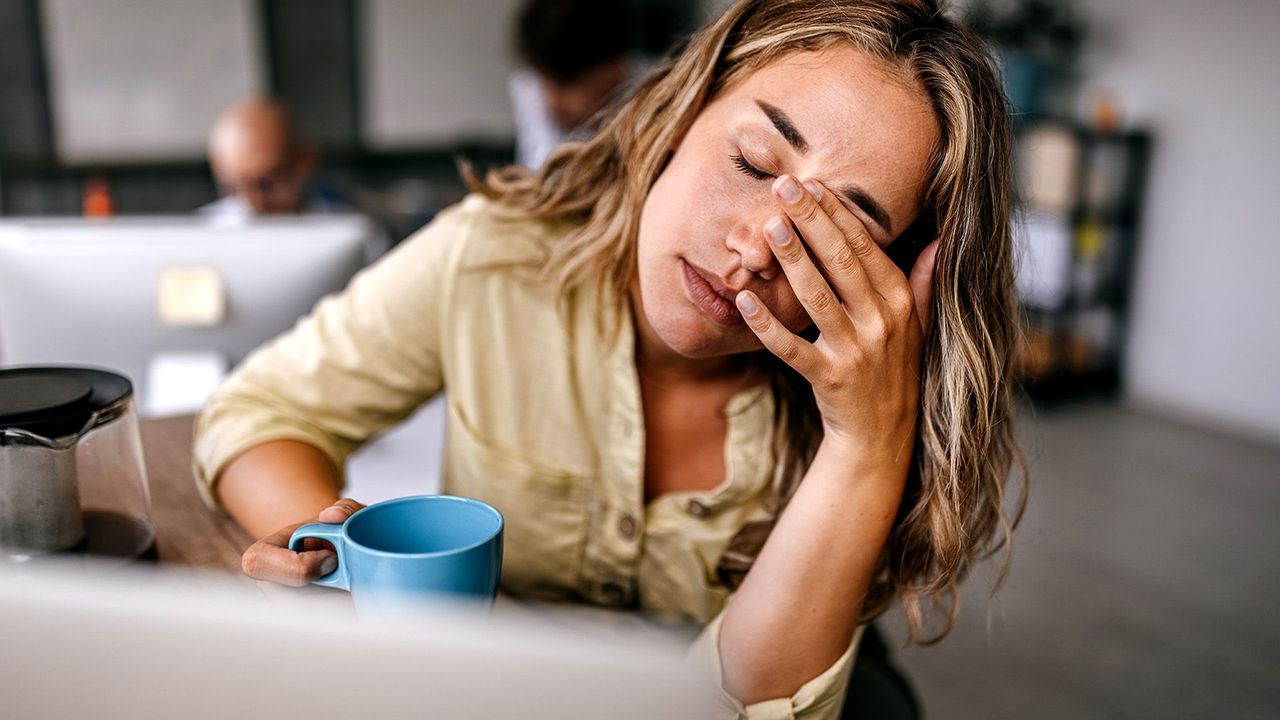 Can high levels of caffeine consumption make you feel more tired?